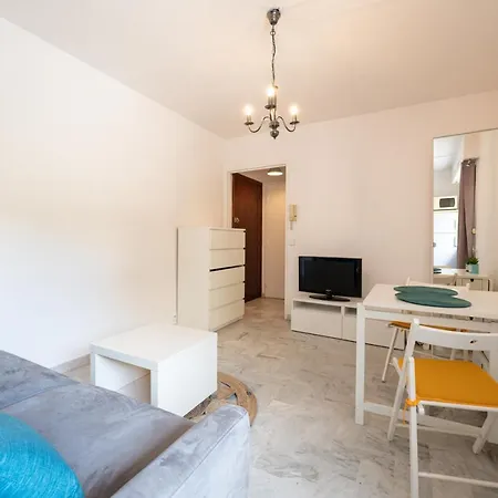 Cosy Studio, Residence En Front De Mer Au Port Garavan De Menton Apartment Menton